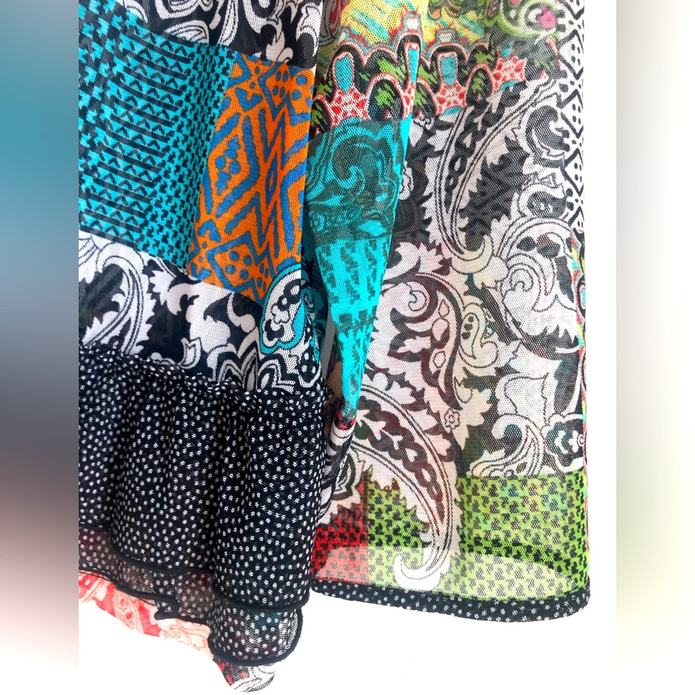PATCHINGTON Multi Color Printed Mesh Peplum Top - Picture 6 of 7
